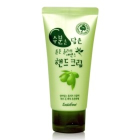 수분을 담은 골든 올리브 에센스 핸드 크림