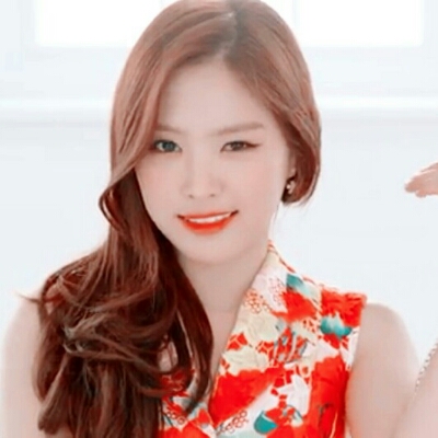 1년정거장 프로필