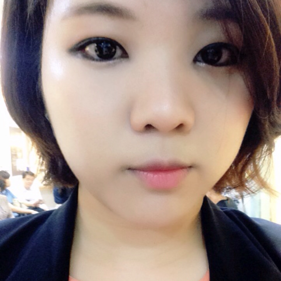 거울보는여자 프로필
