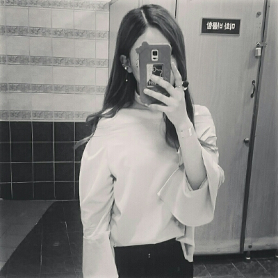 복숭아물든뺨 프로필