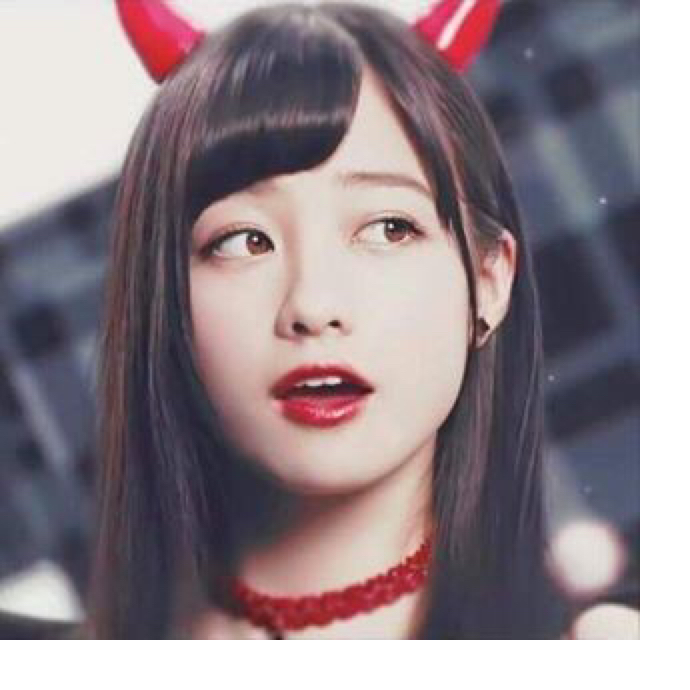 그믐 프로필