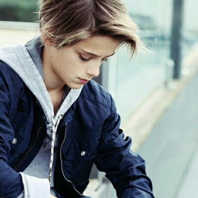 크료노스 프로필