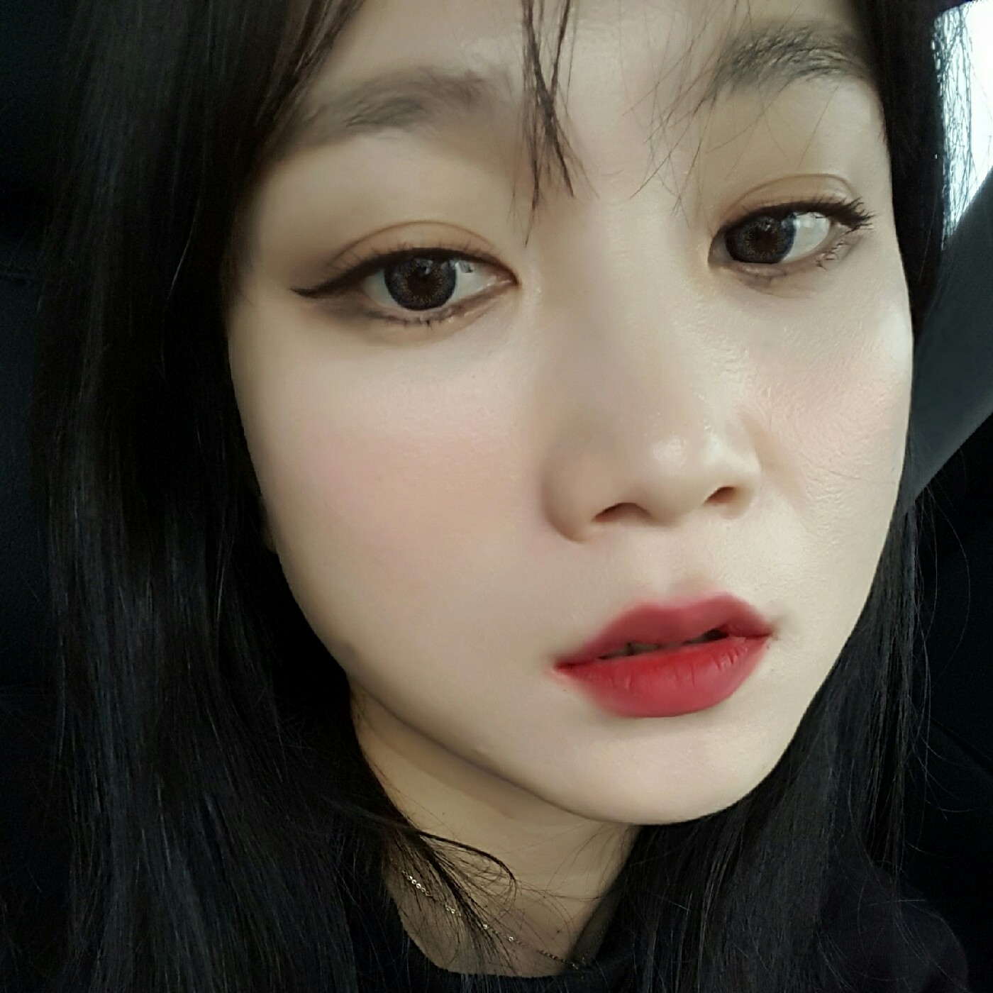 예쁨묻었다 프로필