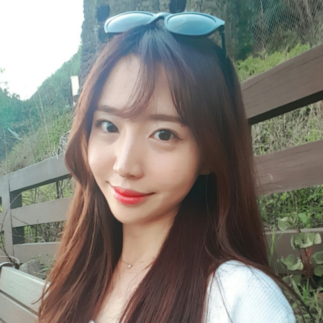 지은지응 프로필