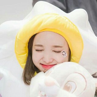 한꽃쀼 프로필