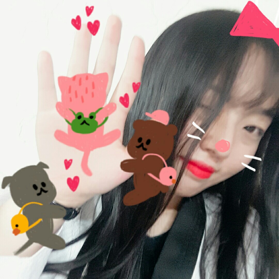 YOONYEZI 프로필