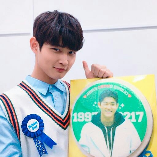 탄시현 프로필