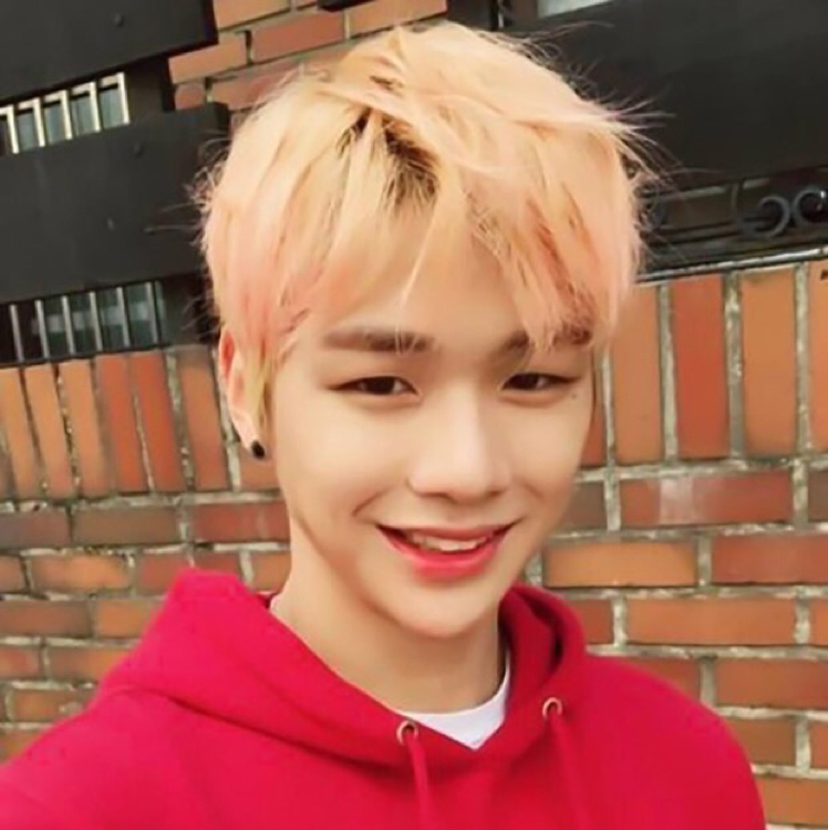 우넹이 프로필
