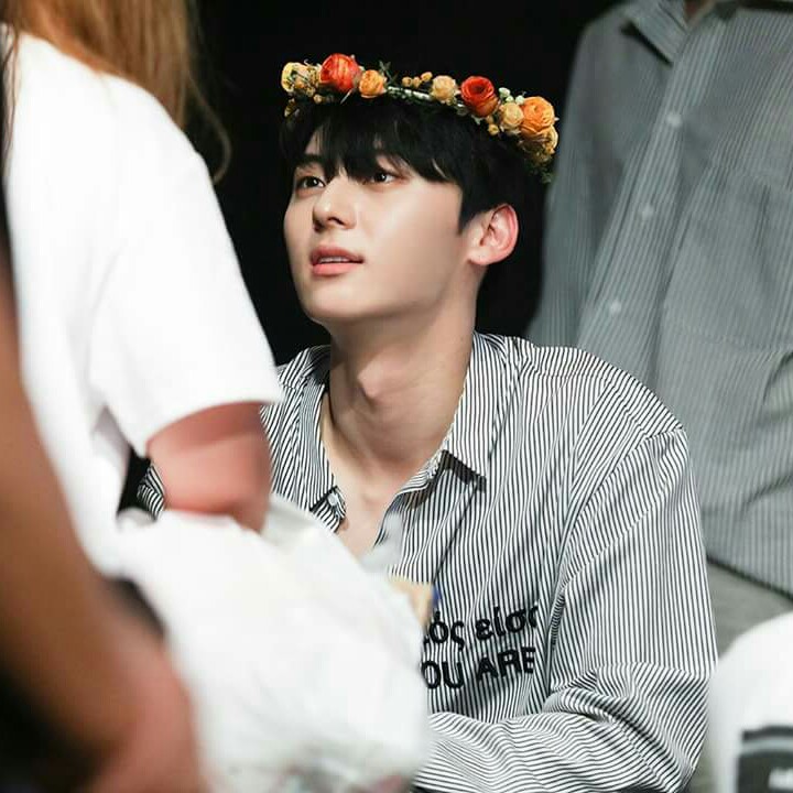 황민현사라매 프로필