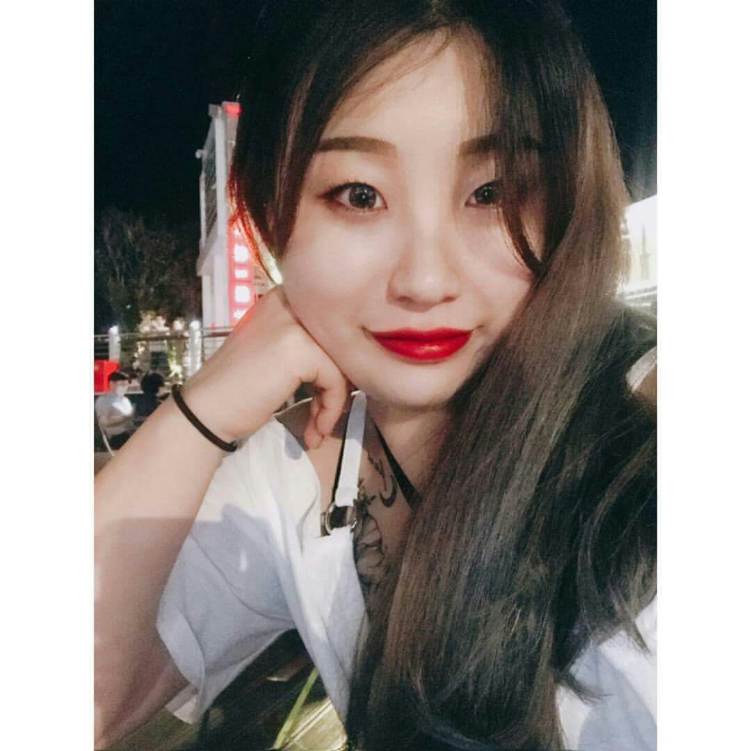윧니 프로필