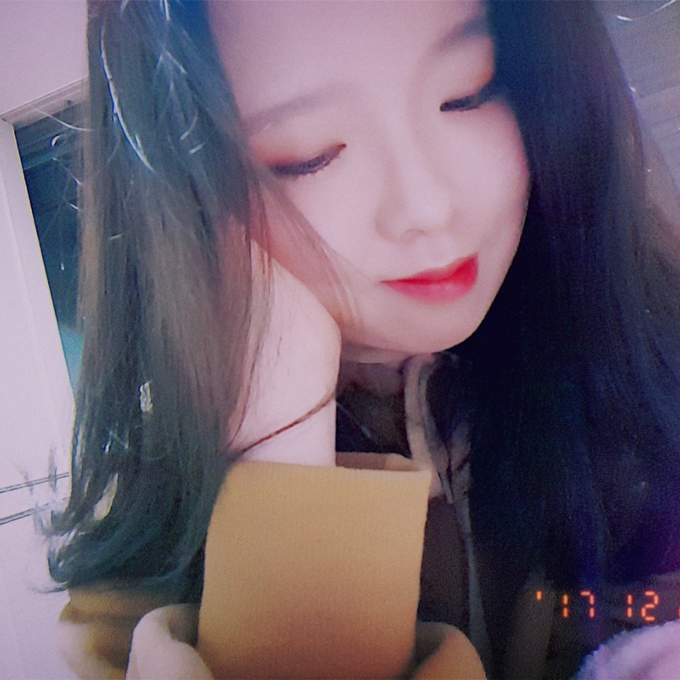 아도라요 프로필
