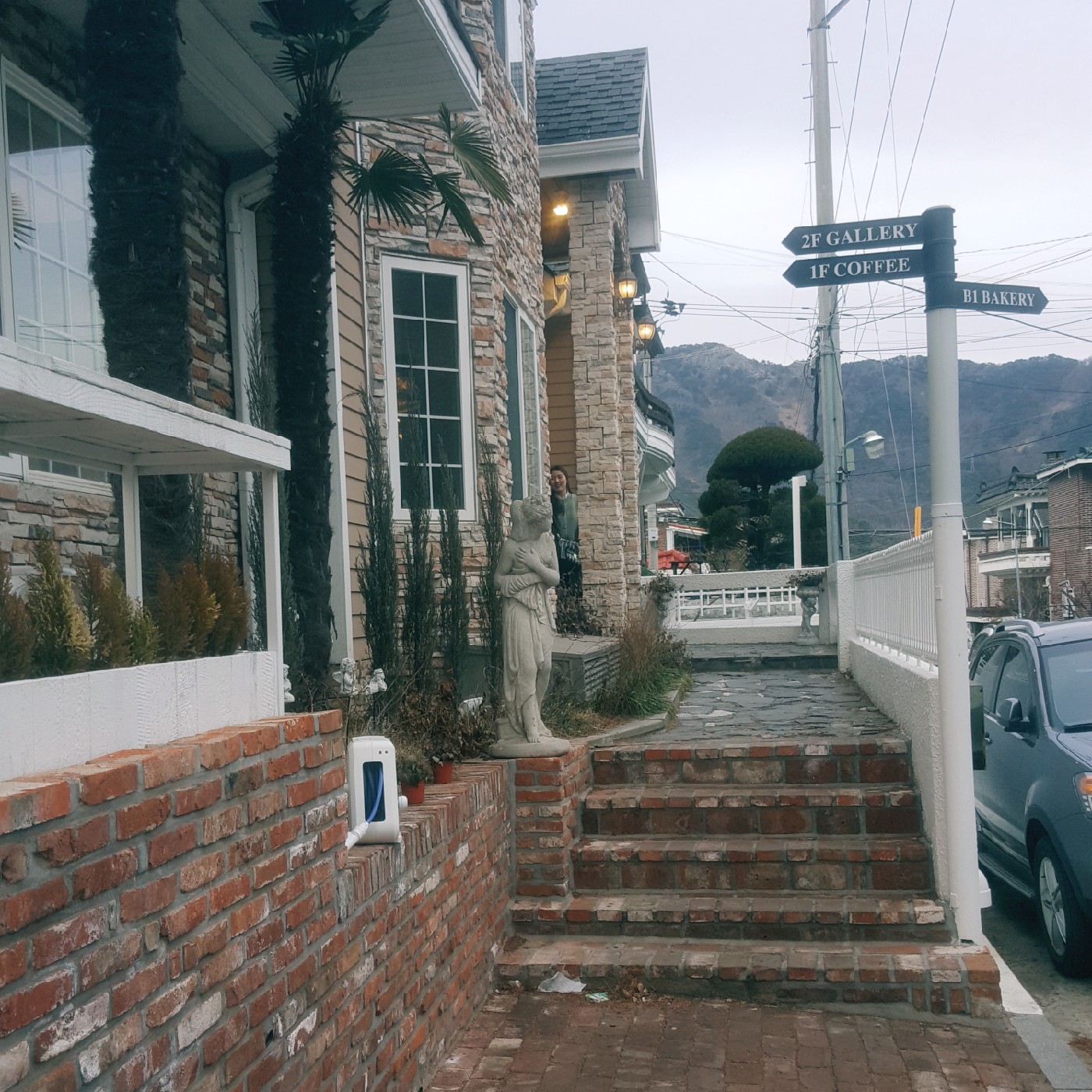 만자이 프로필