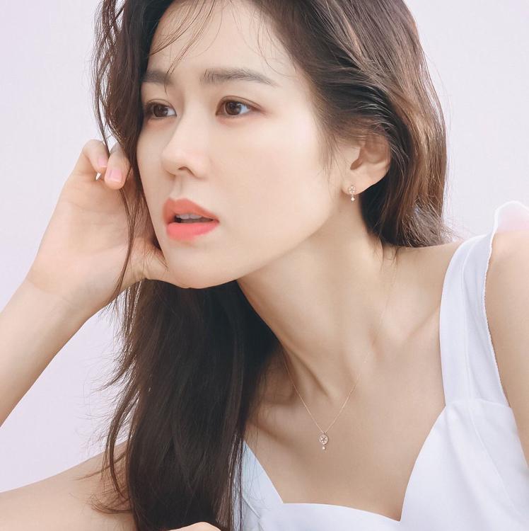 민현진영 프로필