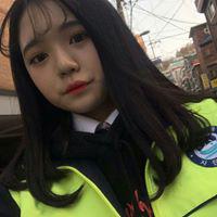 움윰욤_04 프로필