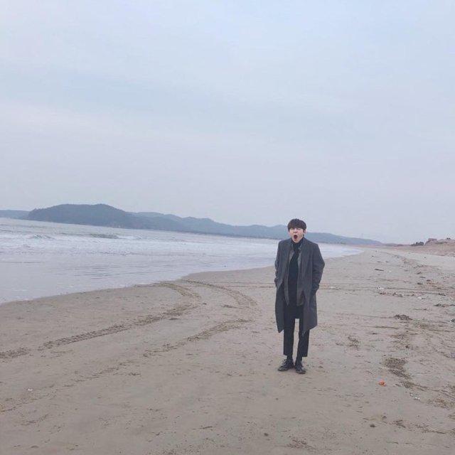 옴짝달싹 프로필