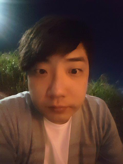 탁빈 프로필