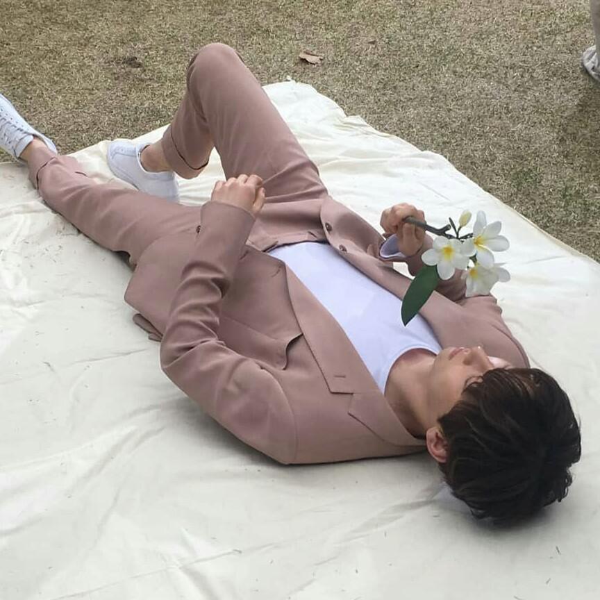 뭐가꽃인지모르겠어 프로필