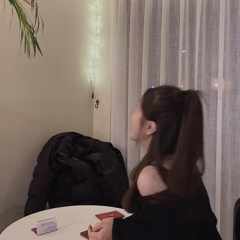 굥meee 프로필