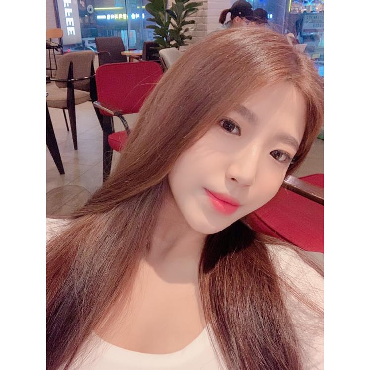 춘란이 프로필