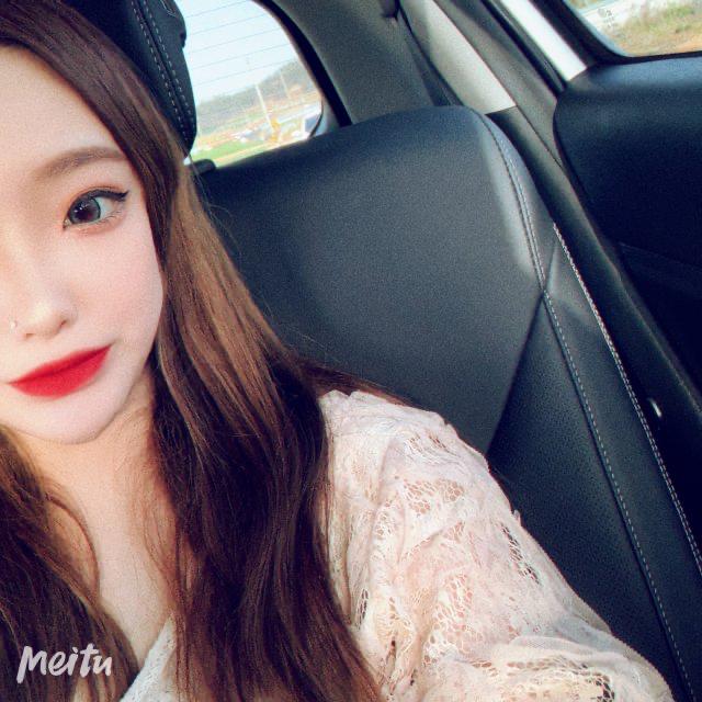 윤꾸웅 프로필