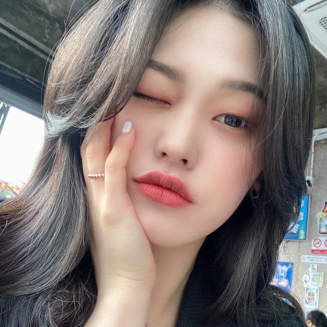 이녜에 프로필