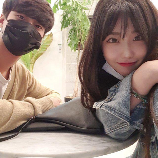 얼굴마담 프로필