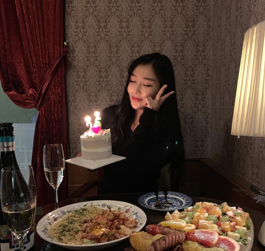 예니자나 프로필
