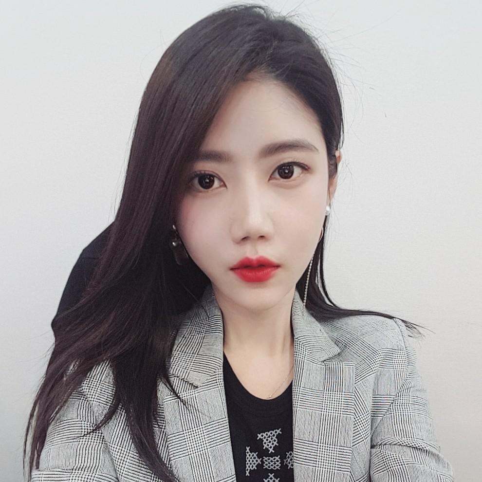 웜톤녀임 프로필