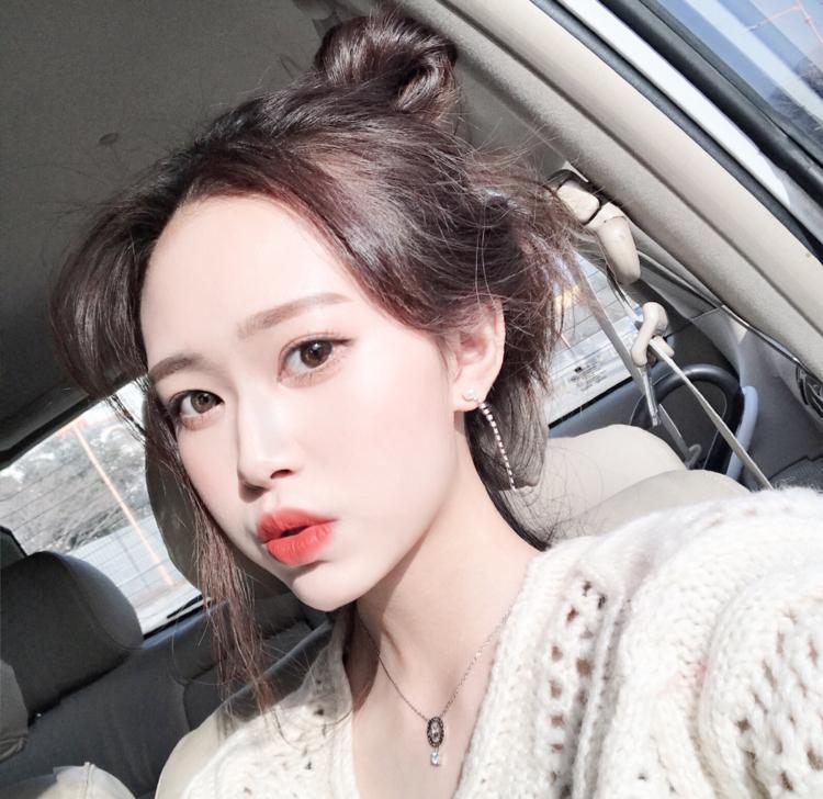 김서연. 프로필