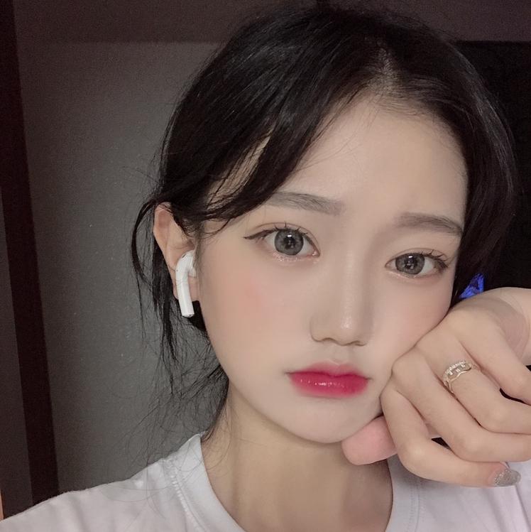 앙옌>v< 프로필