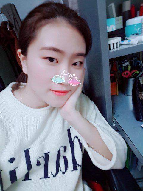 ㅇ.ㅅ 프로필