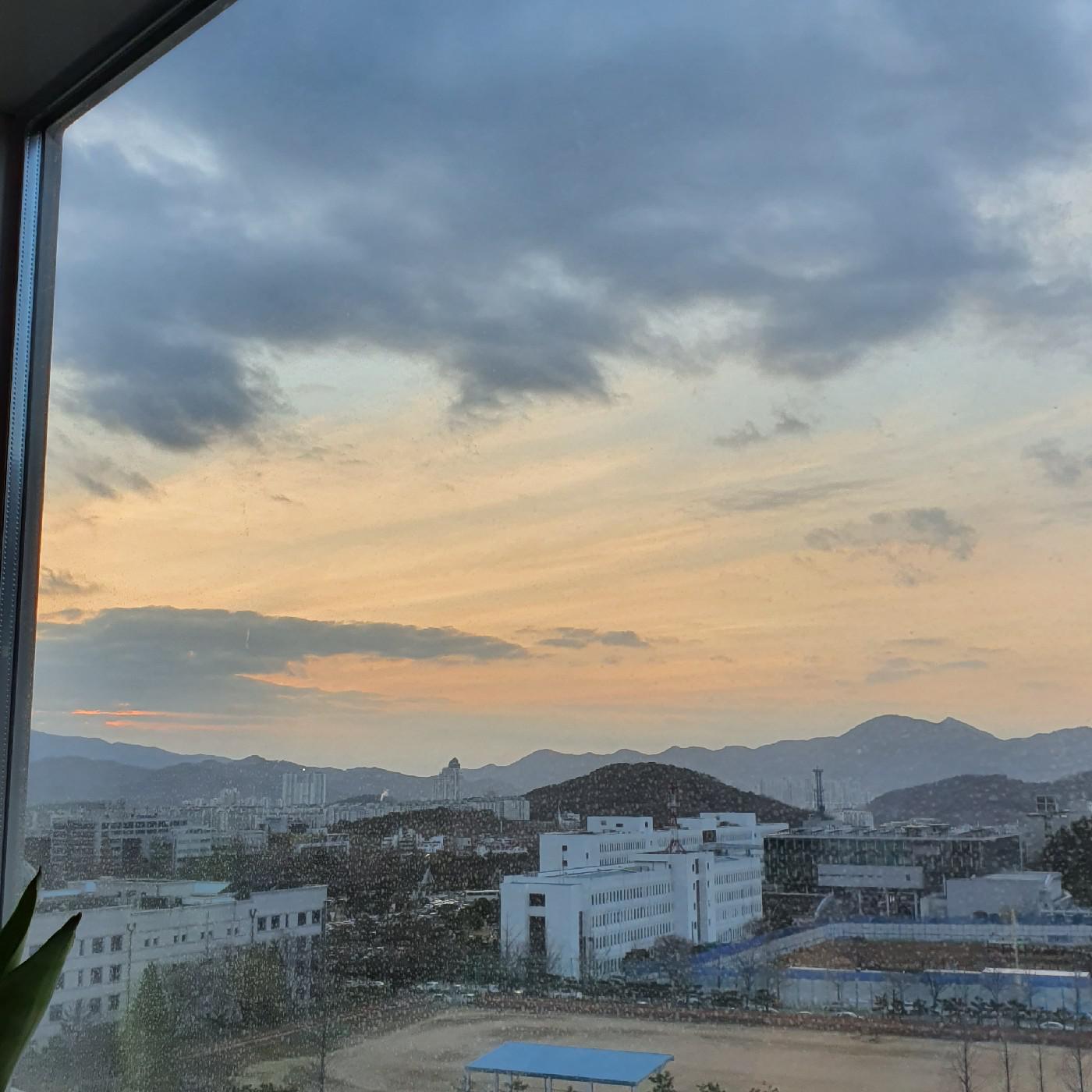 징닝 프로필