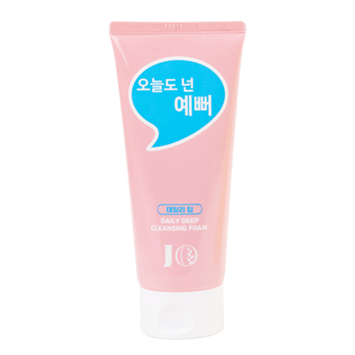아이오 오늘도 넌 예뻐 데일리 딥 클렌징 폼 제품 이미지