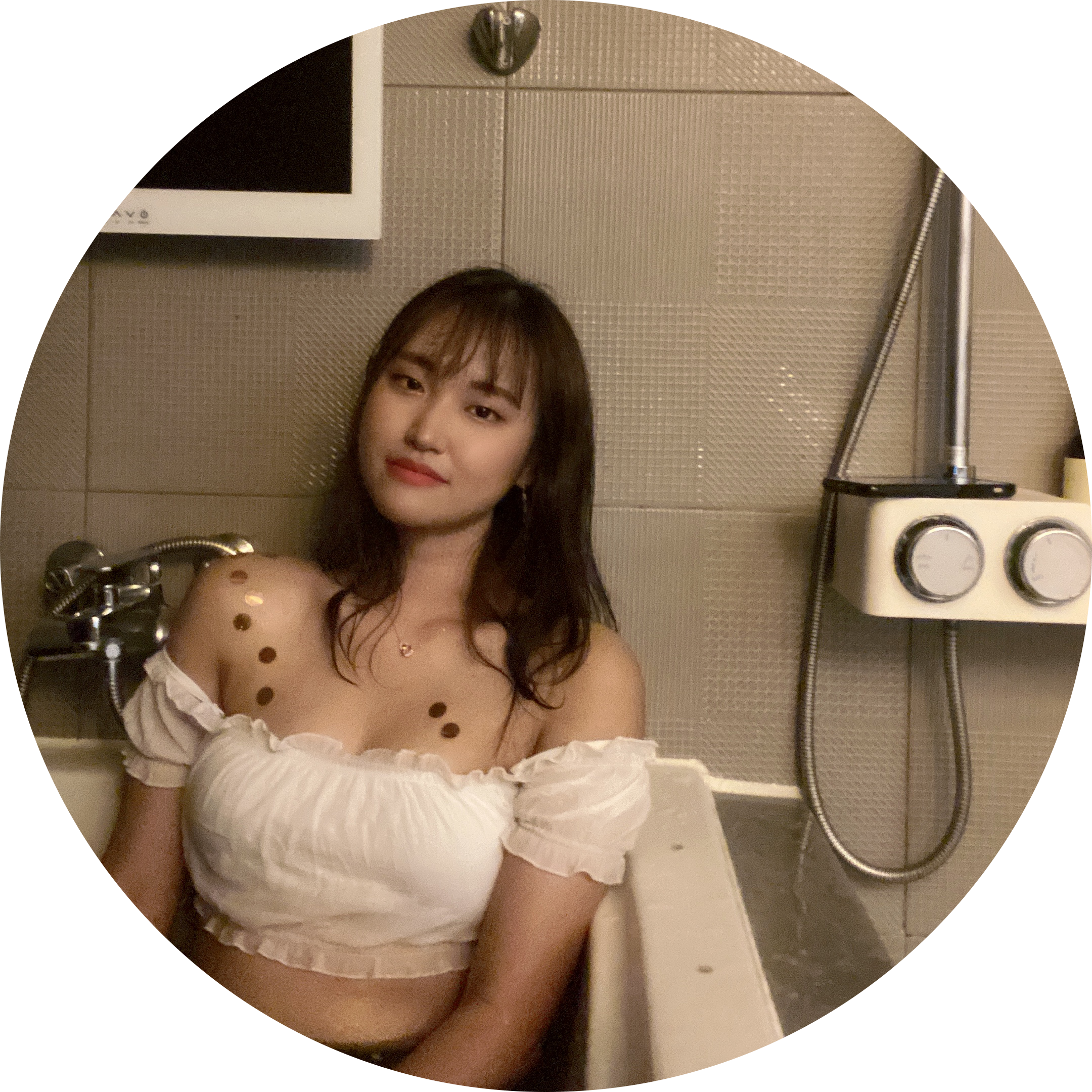 adonable 프로필