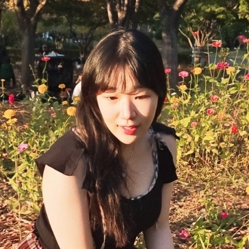 뷰티블로거예디나 프로필