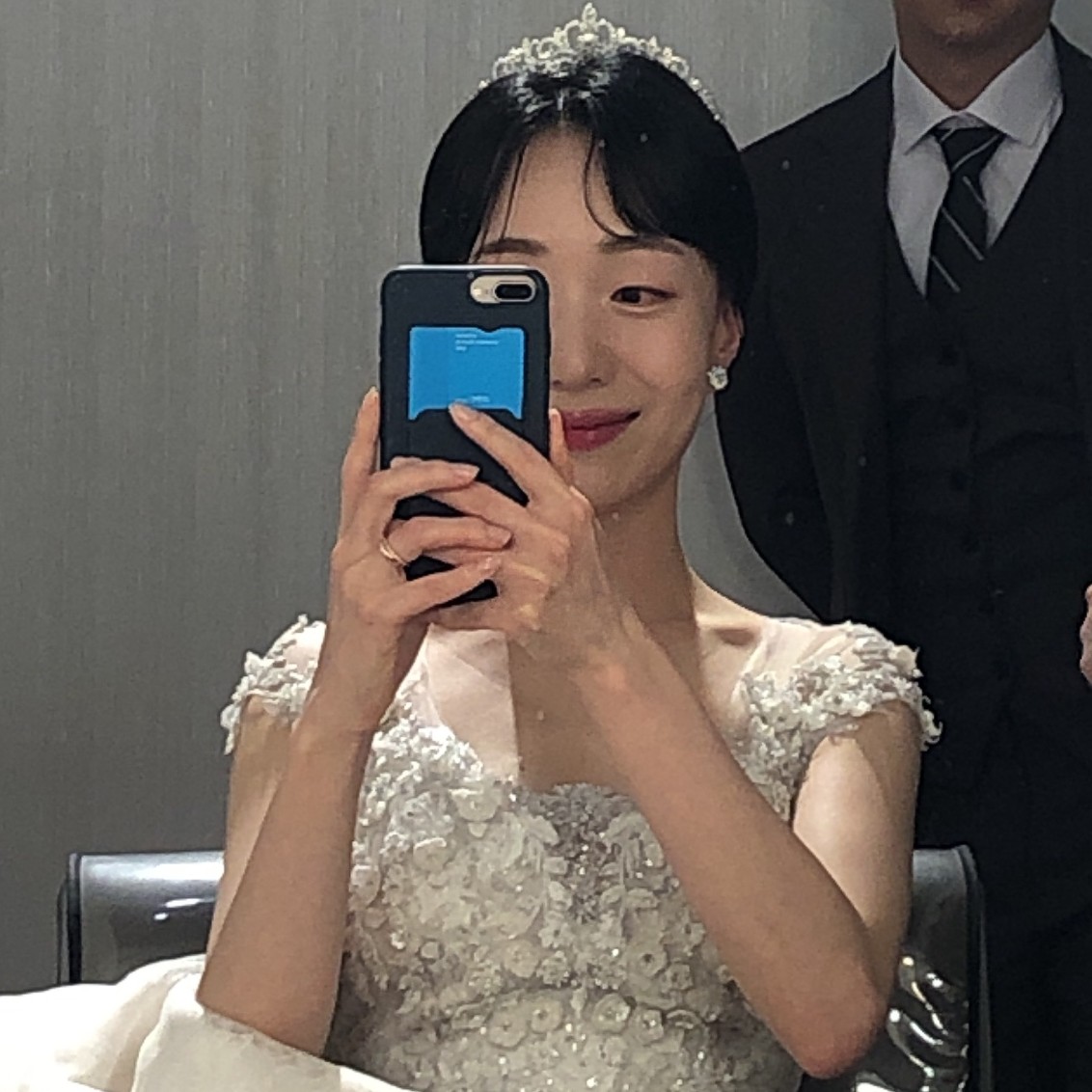 로바 프로필