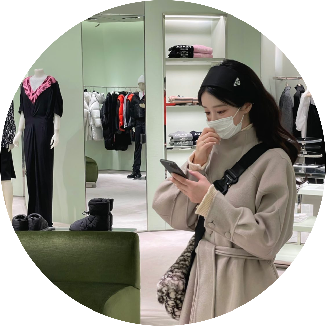 수아르 프로필