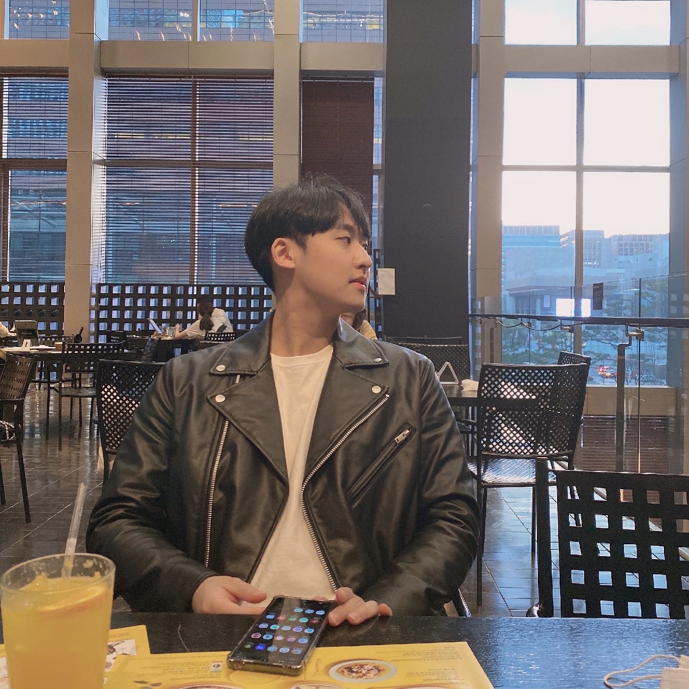 근성의사슴 프로필