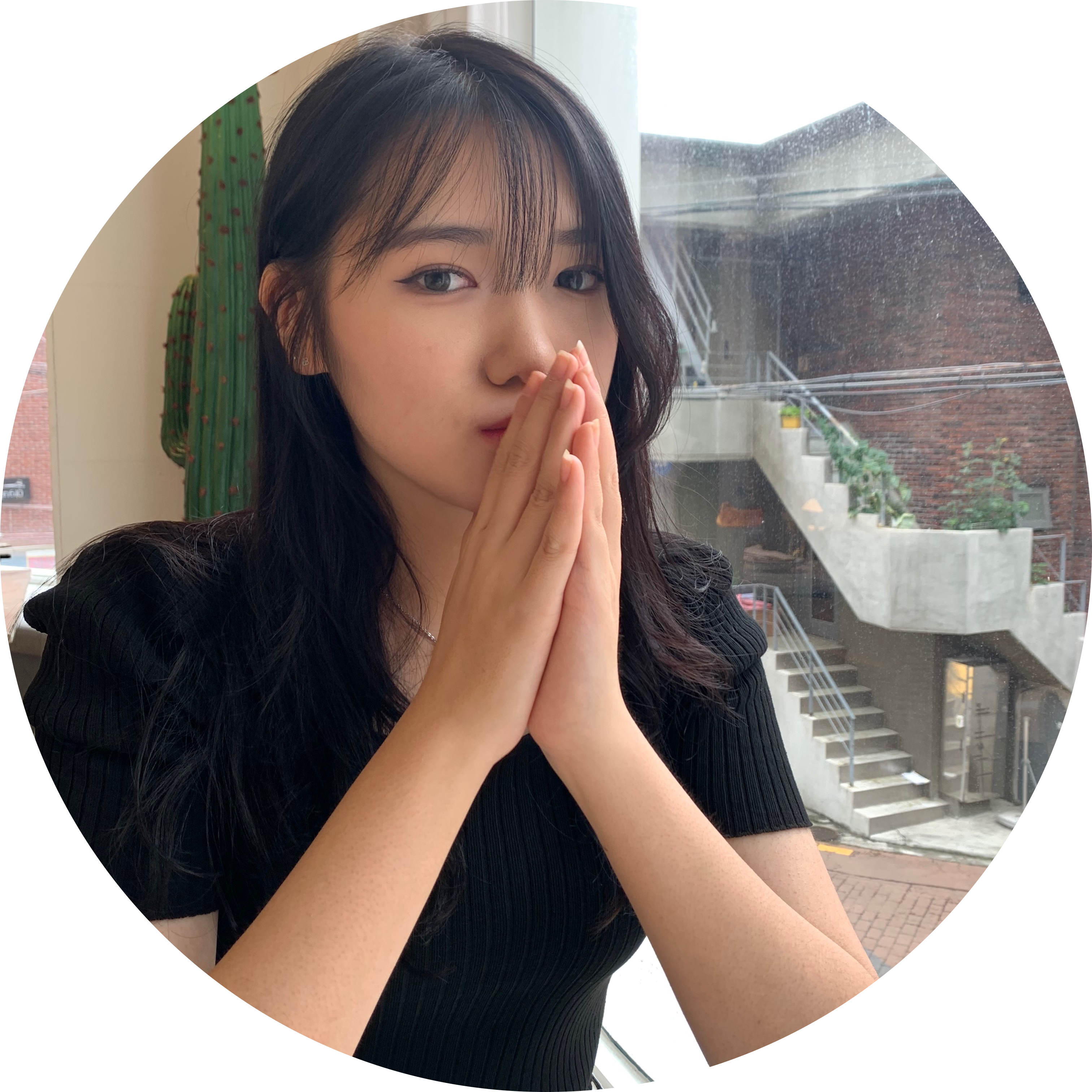 윤윤융 프로필