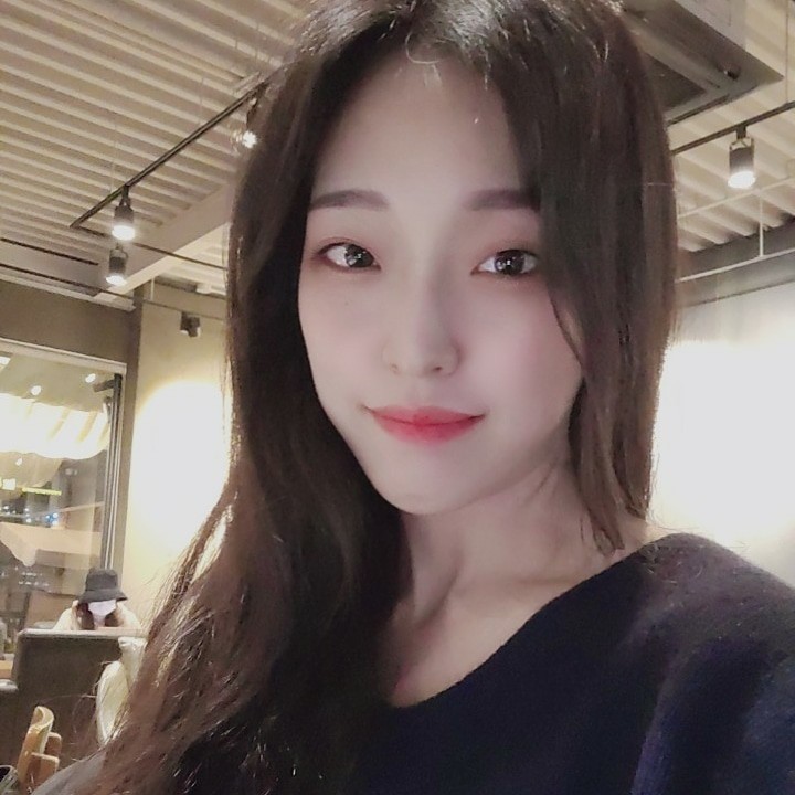 퀌이 프로필