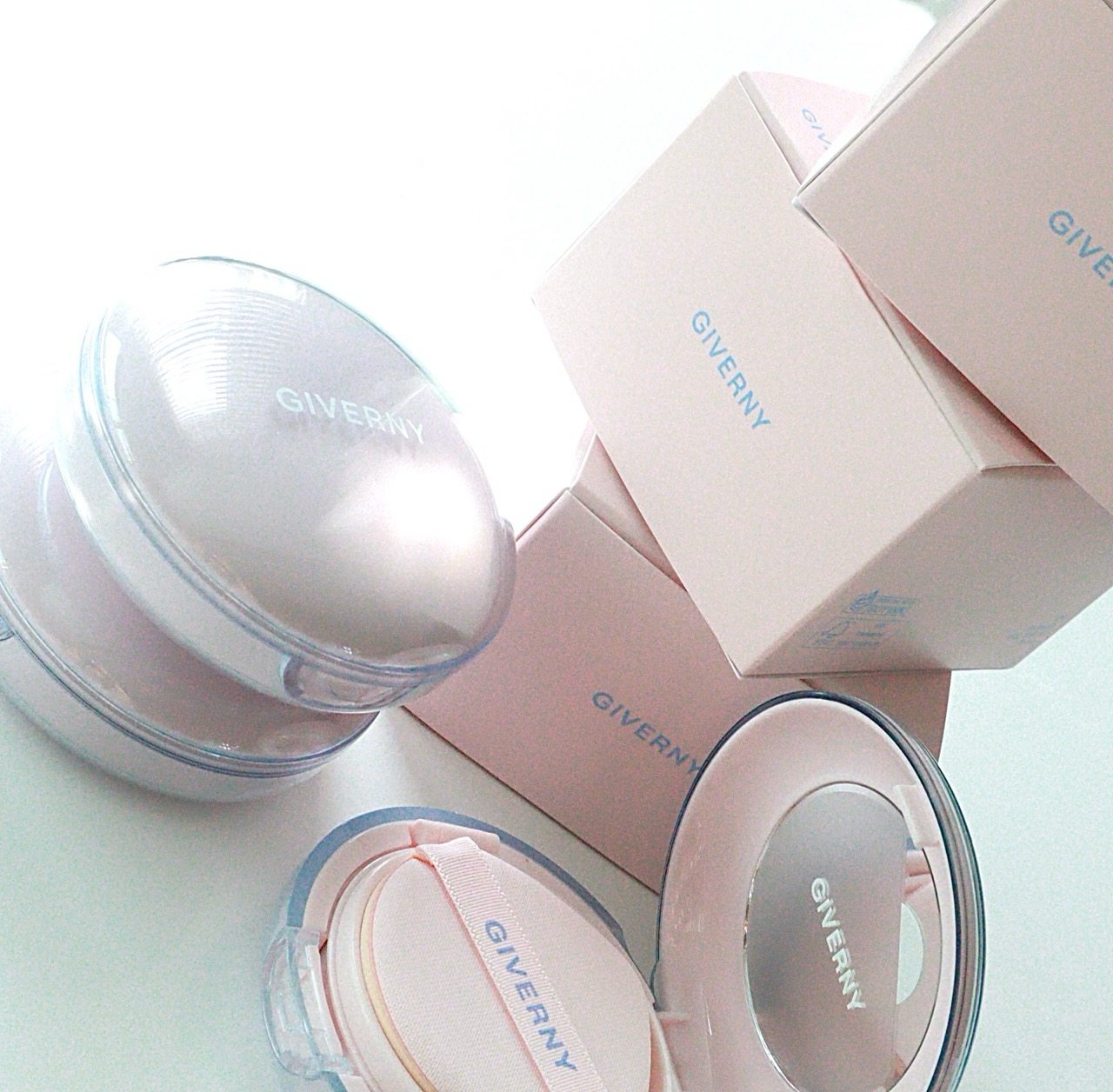 듀이 글래시 쿠션 [SPF50+/PA+++] 이미지 1