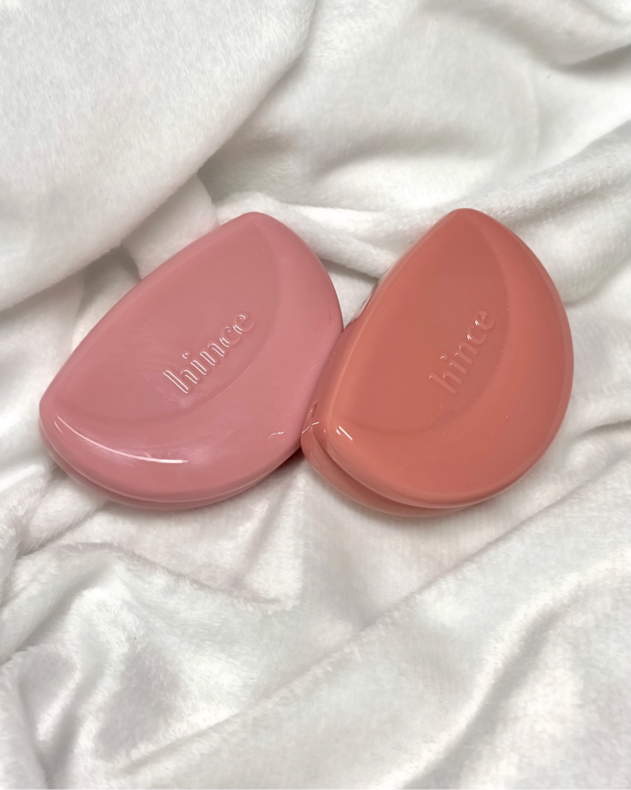 하프 문 치크 이미지 1