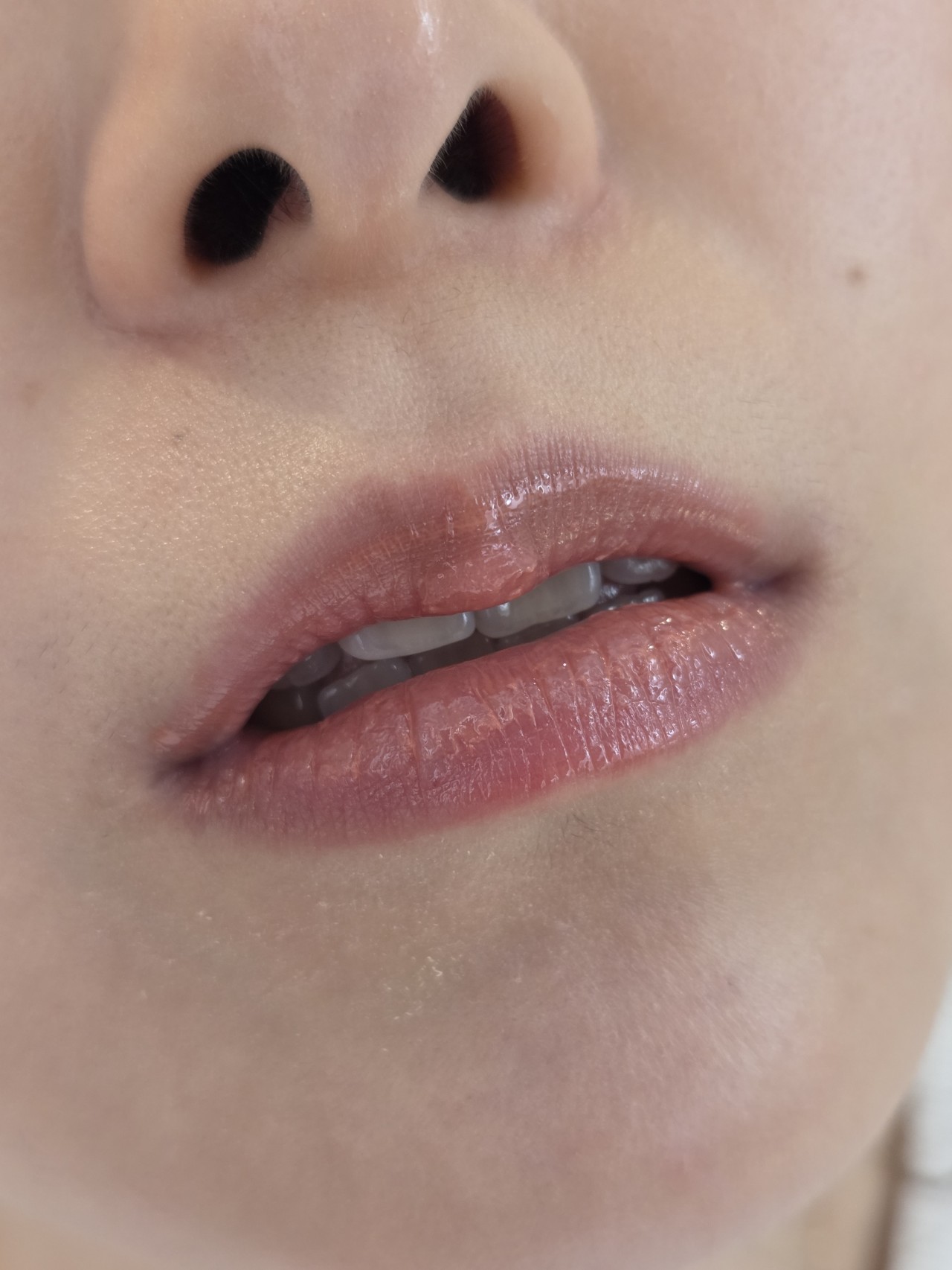 센슈얼 누드 글로스 이미지 3