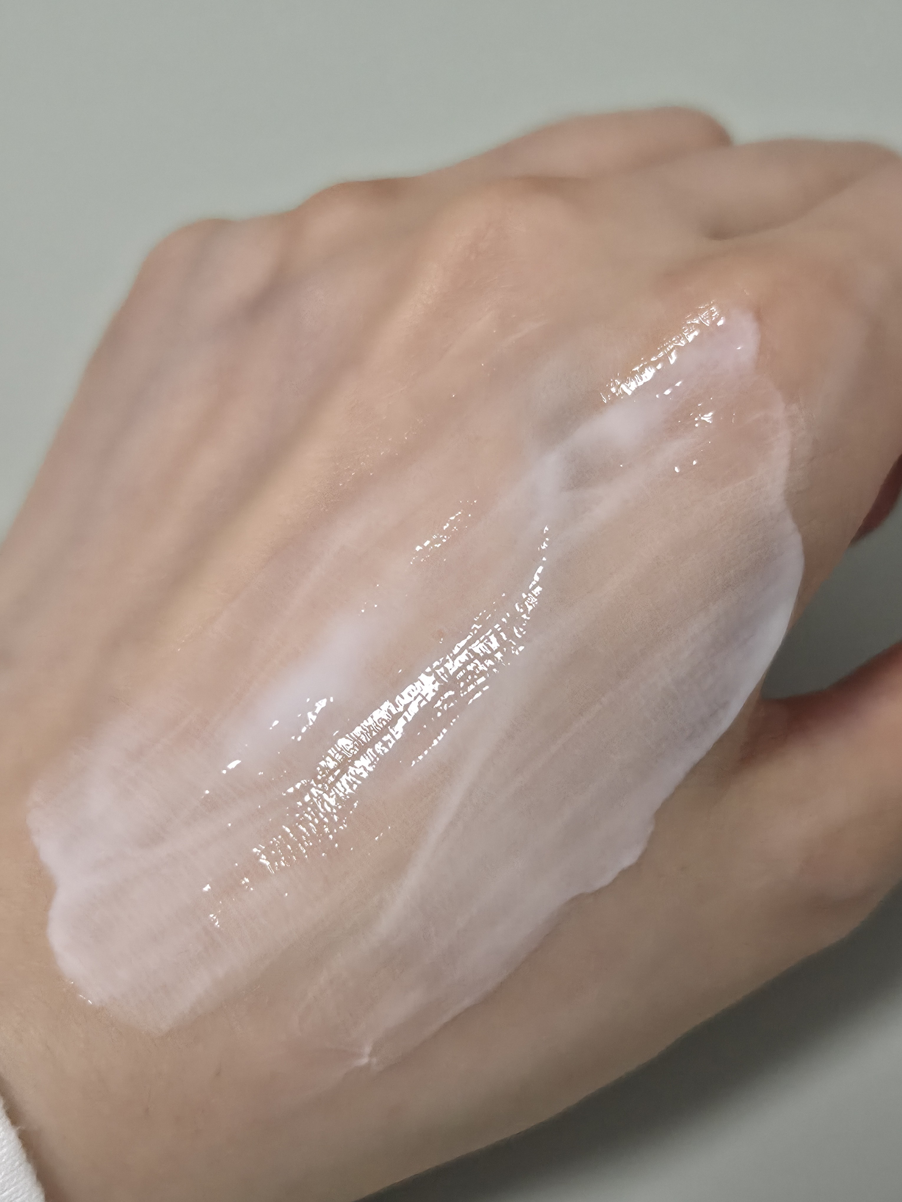 순정 디렉터 수분 선크림 [SPF50+/PA++++] 이미지 3